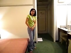 Pattaya maid drills a party stud in her hotel to get a peak