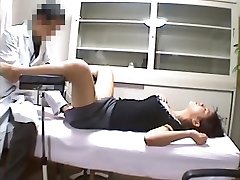 Asian gadget is getting scarcely fucked on the clinic spy webcam