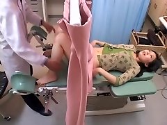Virgin twat gets fingered by me at the gynecological polyclinic