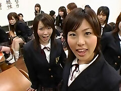 疯狂的日本女孩在最好的集团性别、POV熟视频