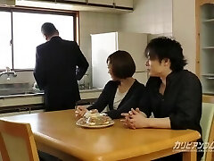 【無】夫の目の前で妻が パート1 Megu Memezawa 【無】夫の目の前で妻が パート1 Megu Memezawa