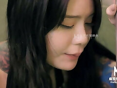 MD-0148 The wretched guy hiding in the gym MD-0148 The wretched guy hiding in the gym