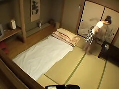 bimbo japonaise irrésistible baisée en vidéo de masaż podglądaczem