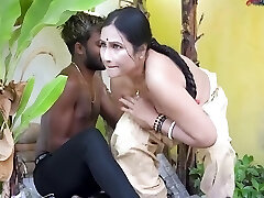 индийское парень дези жестко трахается с девушкой в парке ( аудио на хинди )