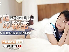xk8131 - трахнул мою горячую школьницу - азиатская школьница жестко трахается на кровати отеля