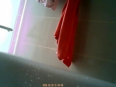 Nerdy asian nude in de shower Nerdy asian nude in de shower