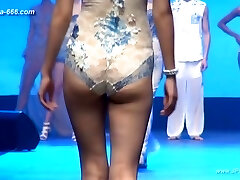 Chinese model in uber-sexy lingerie show.20 Chinese model in uber-sexy lingerie show.20
