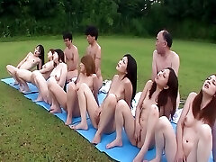 Group of Japanese Girls Fellate Few Guys and Get Their Cunts Munched Before Pissing