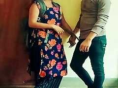 Desi college doll tuition me aake kya mast chudwati hai Desi college doll tuition me aake kya mast chudwati hai