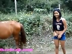 Peeing and horse.
