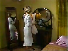 Candy Evans masturbates in the hotel room