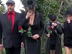 French mature assfucking hot French mature assfucking hot