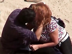 Estrangeiro - Hidden Webcam Couple, plump woman sex in beach