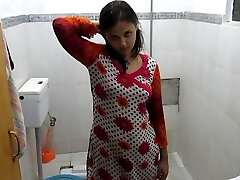Sexy Indian Bhabhi In Bathroom Taking Shower Filmed By Her Spouse – Full Hindi Audio