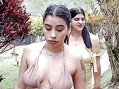 Horny lesbians with meaty ass take advantage of home alone to lick their pussies in the pool - Pornography in Spanish