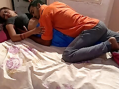 Real married Indian duo sex show with creampie ending