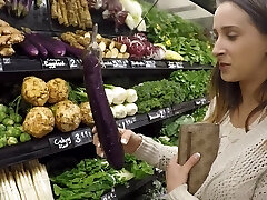 Babe showing on the golf course and in the grocery store