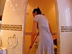 Maid helps her boss get off