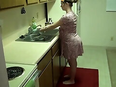 pregnant - hoot gal whit huge bell get hipnoze