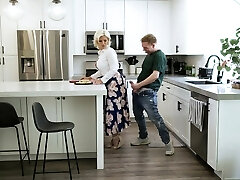 Amazing chick Charli Phoenix gets her labia romped on the couch