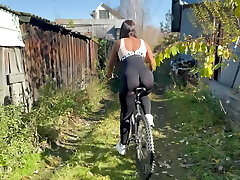 She Railed Naked on a Bike Before Fucking She Railed Naked on a Bike Before Fucking