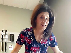 колготки &амп; мигающий на приеме у врача'с колготки &амп; мигающий на приеме у врача'с