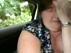 Chunky mega-slut is giving me a nice oral job in the car