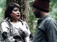 Jungle me rasta bhataki Bade Dudhwali Aurat Local Guide ke Sath Nachte huye Khub Choda Rasta Dikhane ke Bahane Jungle me rasta bhataki Bade Dudhwali Aurat Local Guide ke Sath Nachte huye Khub Choda Rasta Dikhane ke Bahane