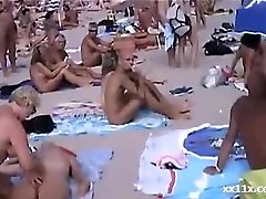 Amateur public beach sex&jizz compil