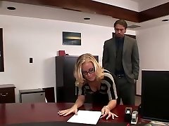 Nicole ravages in office