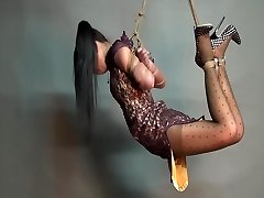 Yaner extraordinary hogtie-hang challenge