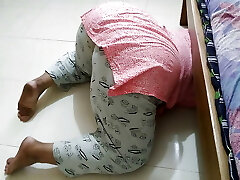 Indian hot bhabhi stuck under couch while huge ass fucked and cum nasty