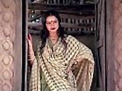 bollywood actress rekha tells how to make intercourse