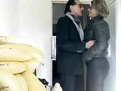 Meet unknown sexy woman in the street, passion and sexy hard tear up Meet unknown sexy woman in the street, passion and sexy hard tear up