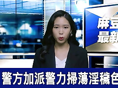 4 Insane Asian Nubiles Enjoy INTENSE Fuck With 2 Male Strippers