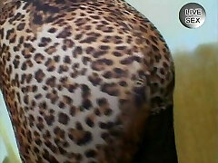 Blondes Teenage zieht sich fuer ihr studium aus Blondes Teenage zieht sich fuer ihr studium aus