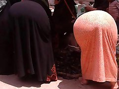 Candid Arab Ass - Mature Butt Voyeur - Street Booty