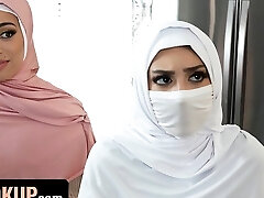 Hijab Hookup - Guiltless Nubile Violet Gems Loses Herself And Finds A Side She Never Knew Existed