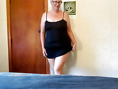 tante est tellement excitée, voudriez-vous la monter? tante est tellement excitée, voudriez-vous la monter?