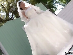 Asian bride Emi Koizumi gives a good blowjob after wedding Asian bride Emi Koizumi gives a good blowjob after wedding