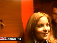 valentina blue découvre les plaisirs du trou de la gloire valentina blue découvre les plaisirs du trou de la gloire