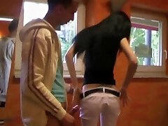 Poussin chaud Baise avec un Inconnu Poussin chaud Baise avec un Inconnu