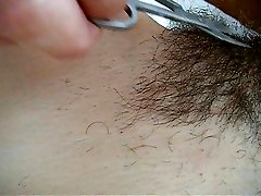 trimming and shaving yg cunt