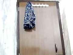 Indain sealed Wife taking bath alone see by uncle Indain sealed Wife taking bath alone see by uncle