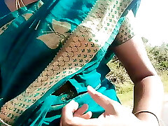 swetha femme tamoule balade à vélo spectacle de seins en public
