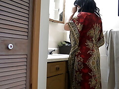 Punjabi step-mom fucked with ample cock before she goes to work