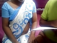 Sri lankan tutor with her student having orgy & messy converses ක්ලාස් ආපු කොල්ලත් එක්ක ටීචර් ගත්තු සැප
