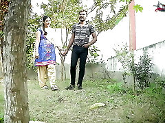 INDIAN DESI Bf Hardcore FUCK WITH GIRLFRIEND IN THE PARK ( HINDI AUDIO )