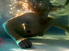 spectacle de chatte sous-marine. sirène doigté masturbation 1 spectacle de chatte sous-marine. sirène doigté masturbation 1