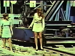 deux mecs baise deux princesses